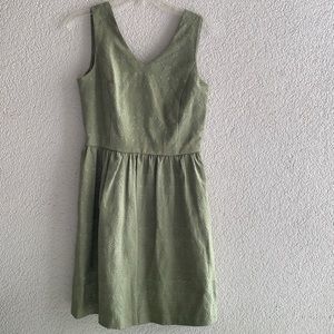 Small, pistachio green dress